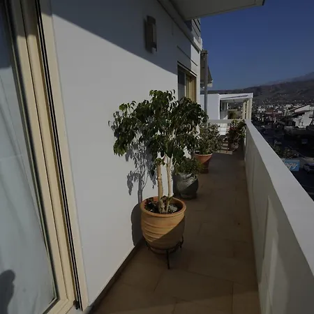 Zoe' S Place In Chania Apartment *